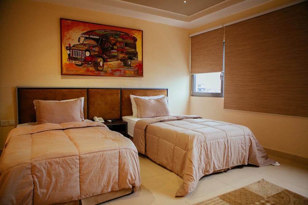 Frankie'S Foods And Rooms Accra Kültér fotó