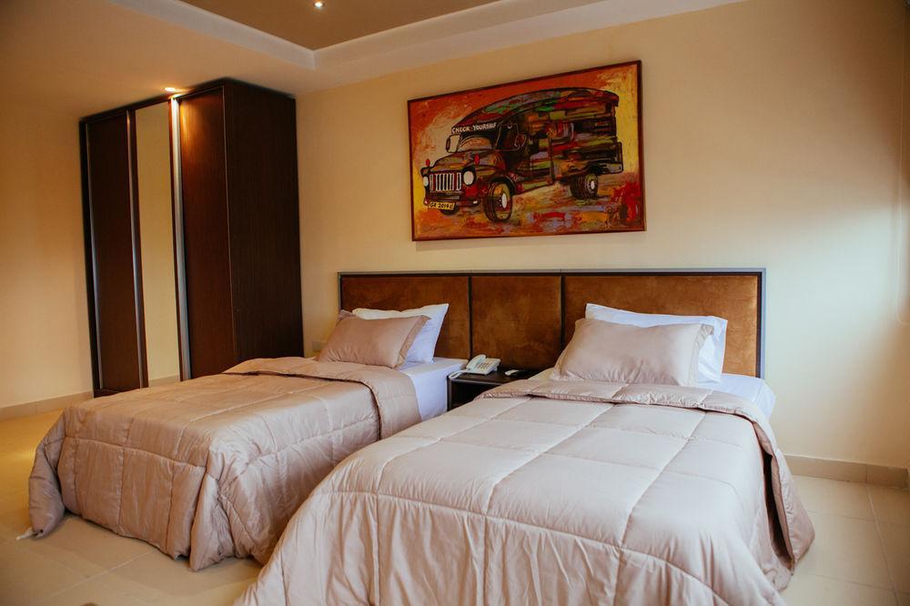 Frankie'S Foods And Rooms Accra Kültér fotó