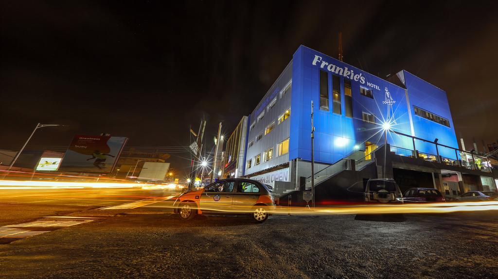 Frankie'S Foods And Rooms Accra Kültér fotó